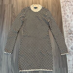 Abercrombie & Fitch Black and Cream Checkered Sweater Dress